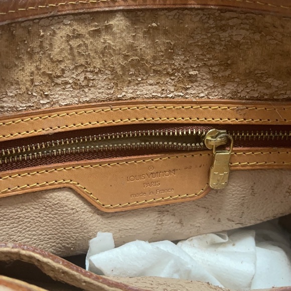 ✨ Vintage Louis Vuitton Bucket Bag ✨ - Picture 6 of 6